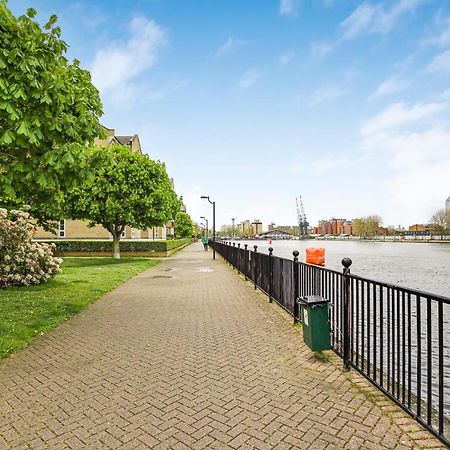 Verv Isle Of Dogs Londres Exterior foto